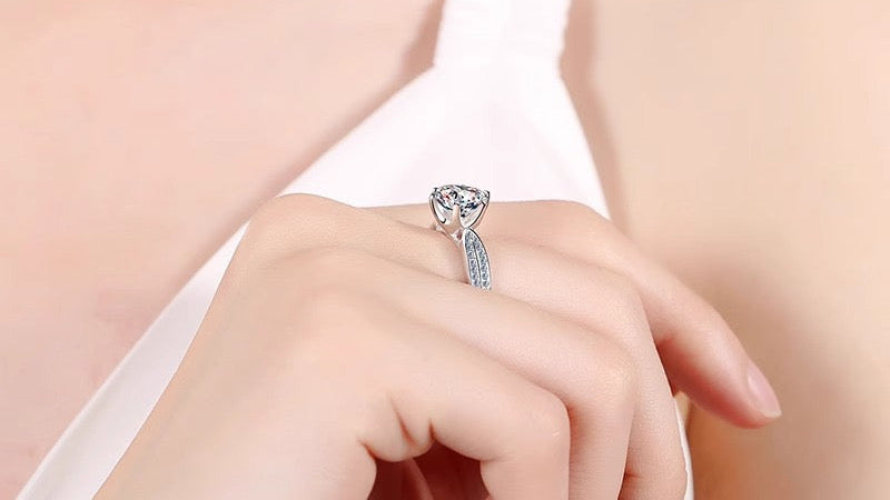 1CT/2CT Starlight Queen  Adjustable Moissanite Ring - 925 Sterling Silver