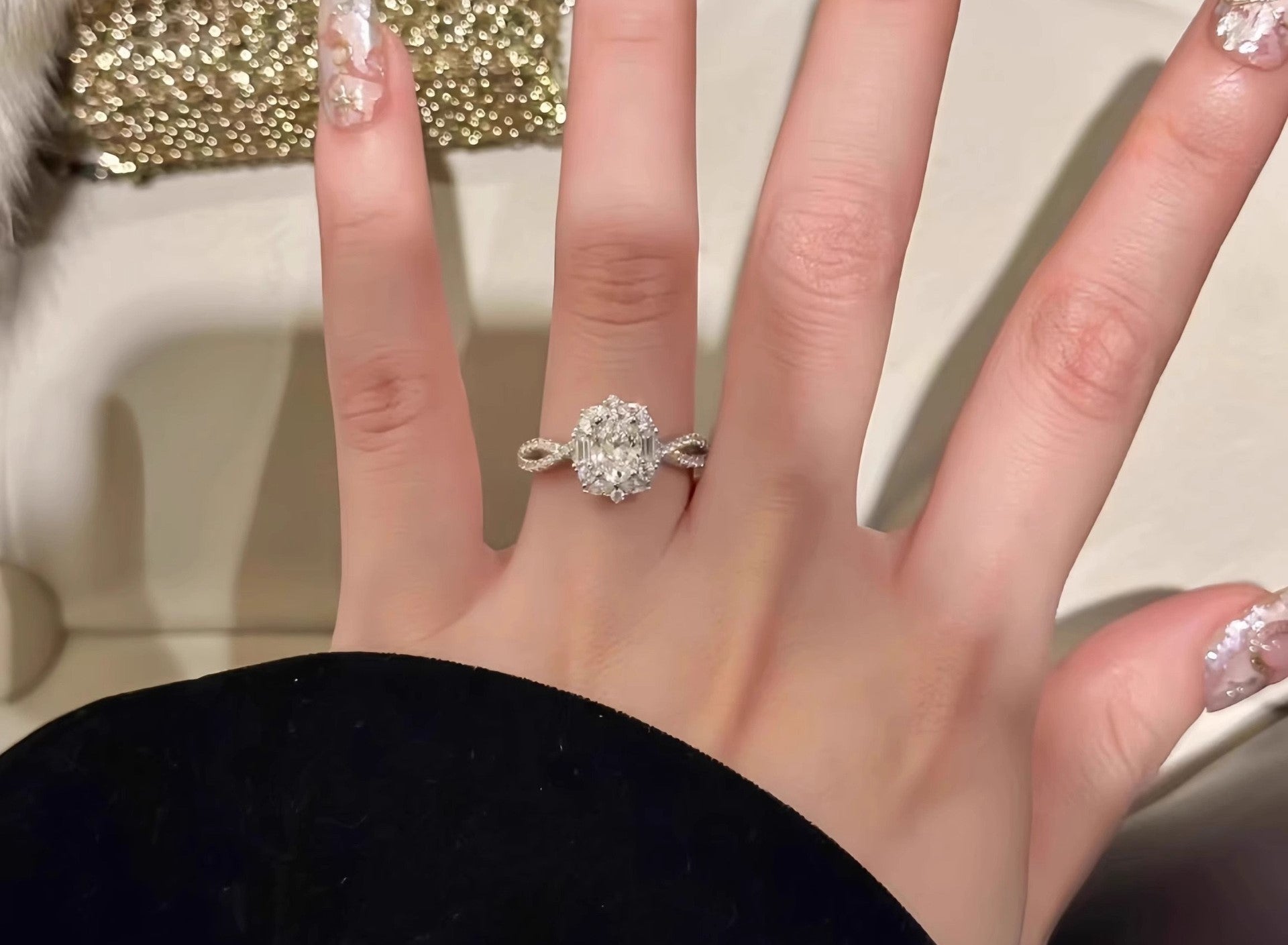 1 CT Blooming Flower Moissanite Ring Size 7 - 925 Sterling Silver