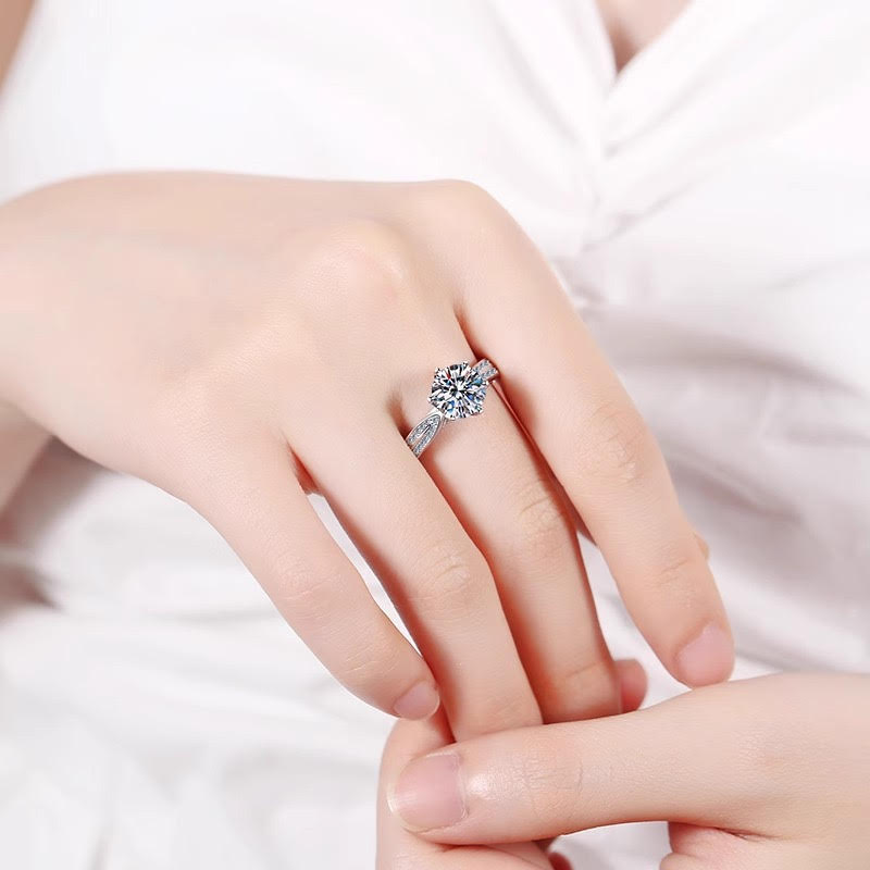 1CT/2CT Starlight Queen  Adjustable Moissanite Ring - 925 Sterling Silver